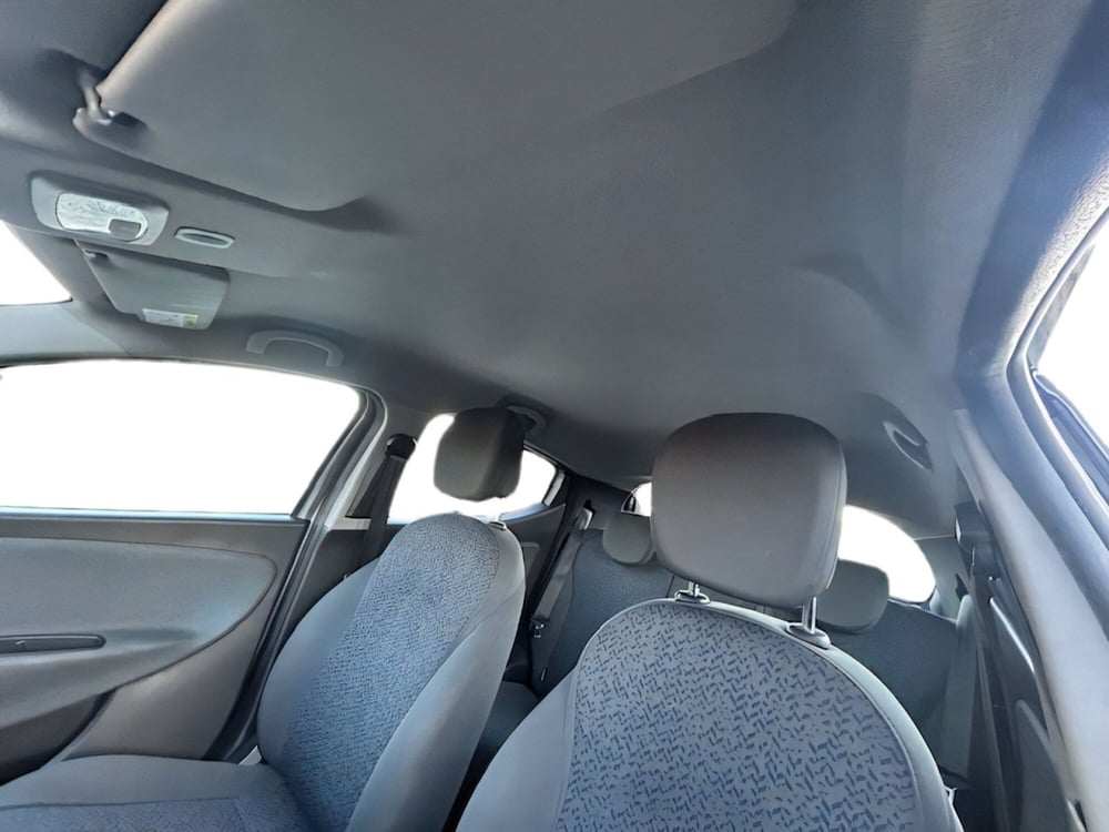 Lancia Ypsilon usata a Pistoia (15)