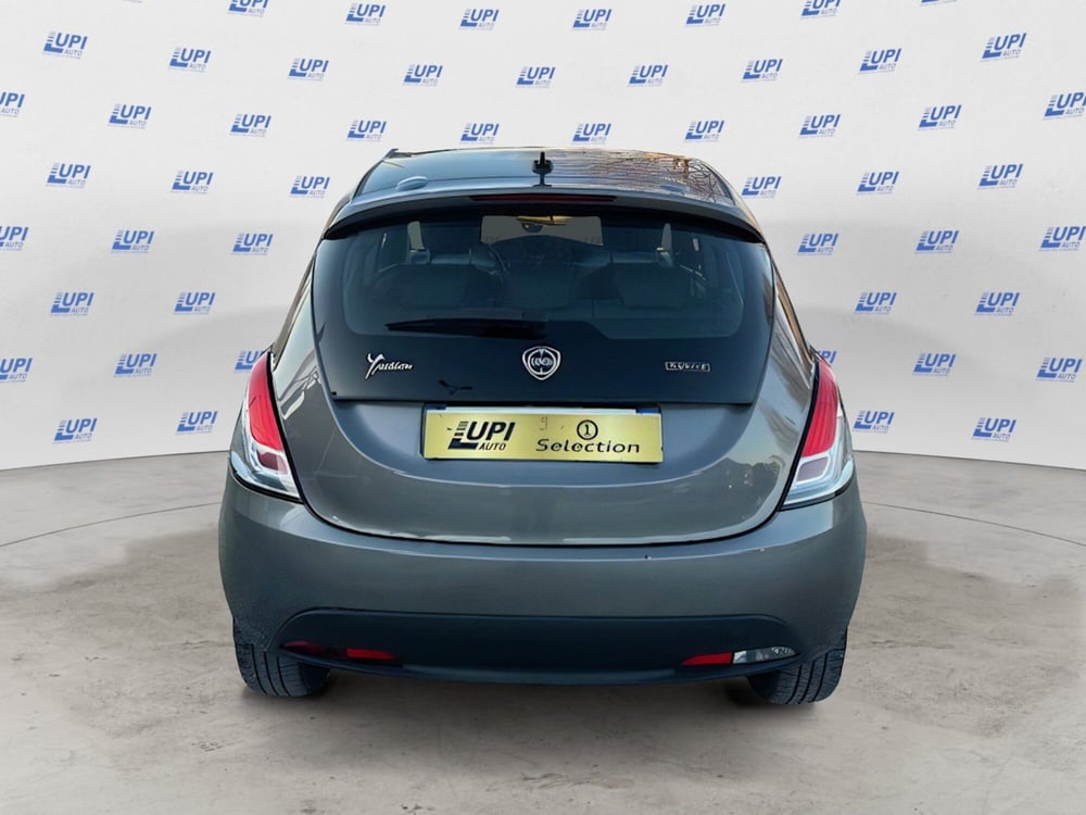 Lancia Ypsilon usata a Pistoia (4)