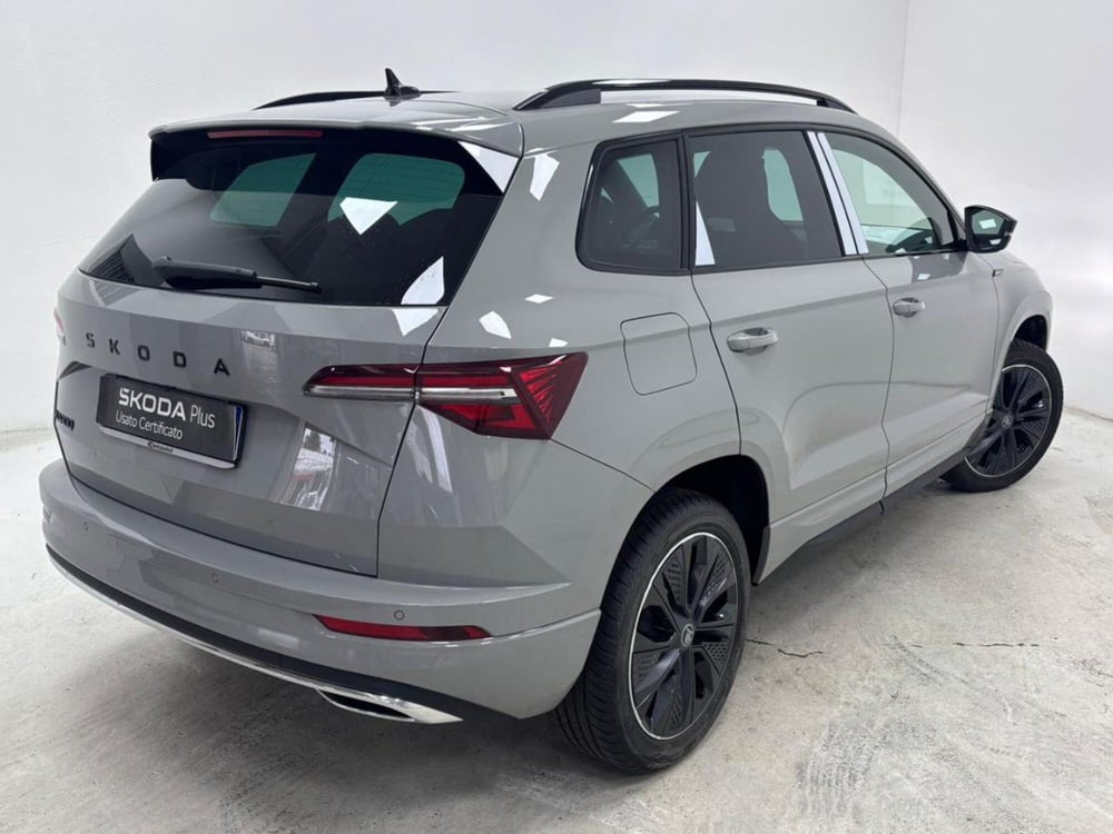 Skoda Karoq nuova a Como (2)