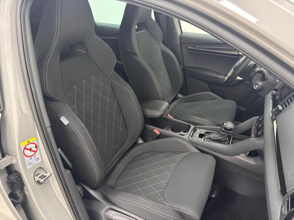 Skoda Karoq nuova a Como (3)