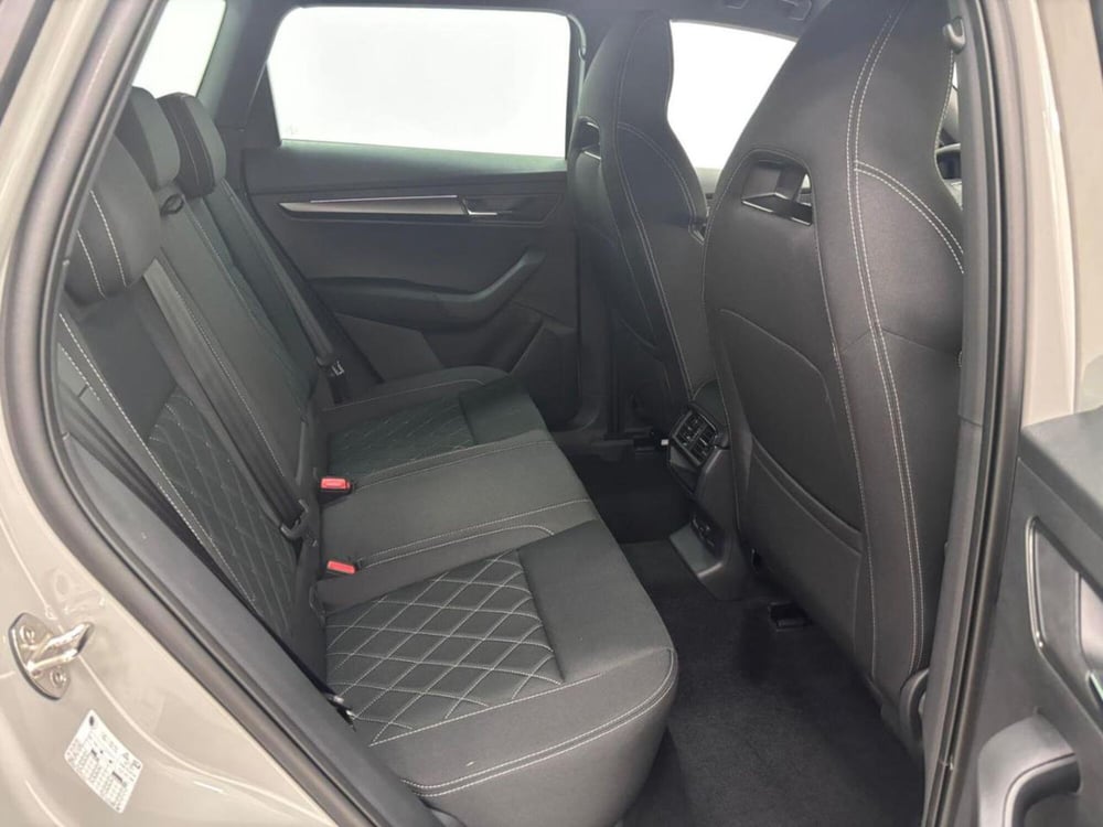 Skoda Karoq nuova a Como (5)