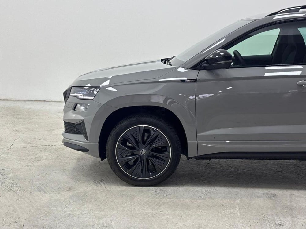 Skoda Karoq nuova a Como (9)