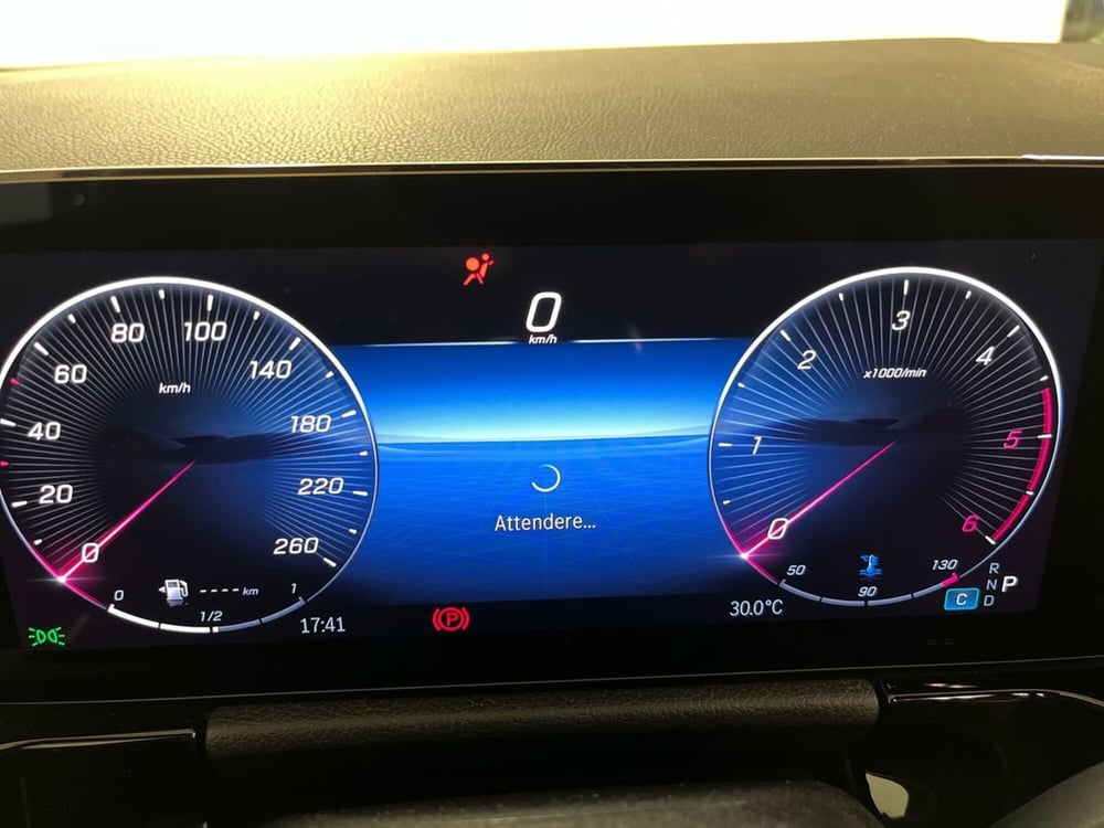 Mercedes-Benz GLA SUV usata a Monza e Brianza (13)