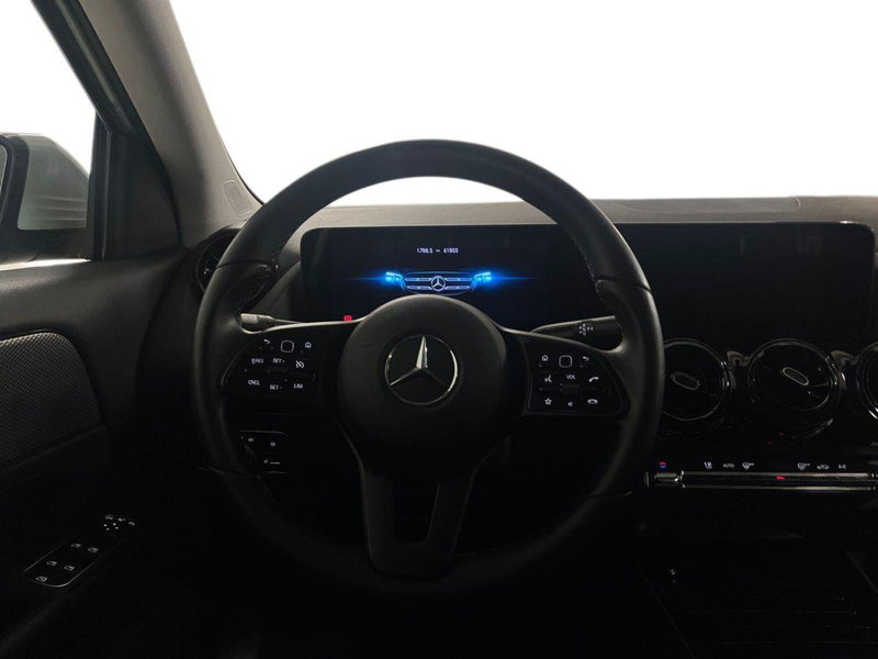 Mercedes-Benz GLA SUV usata a Milano (11)