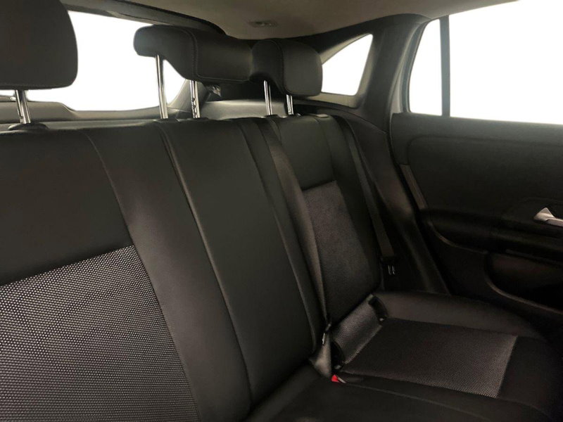 Mercedes-Benz GLA SUV usata a Milano (16)