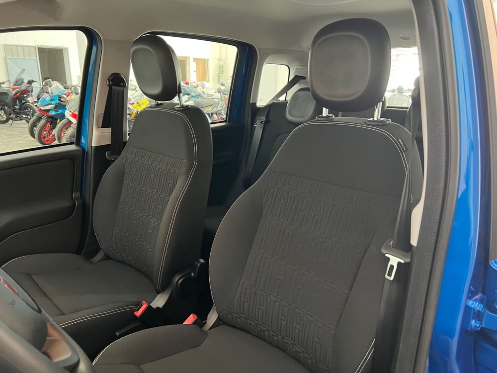 Fiat Panda Cross nuova a Bari (13)