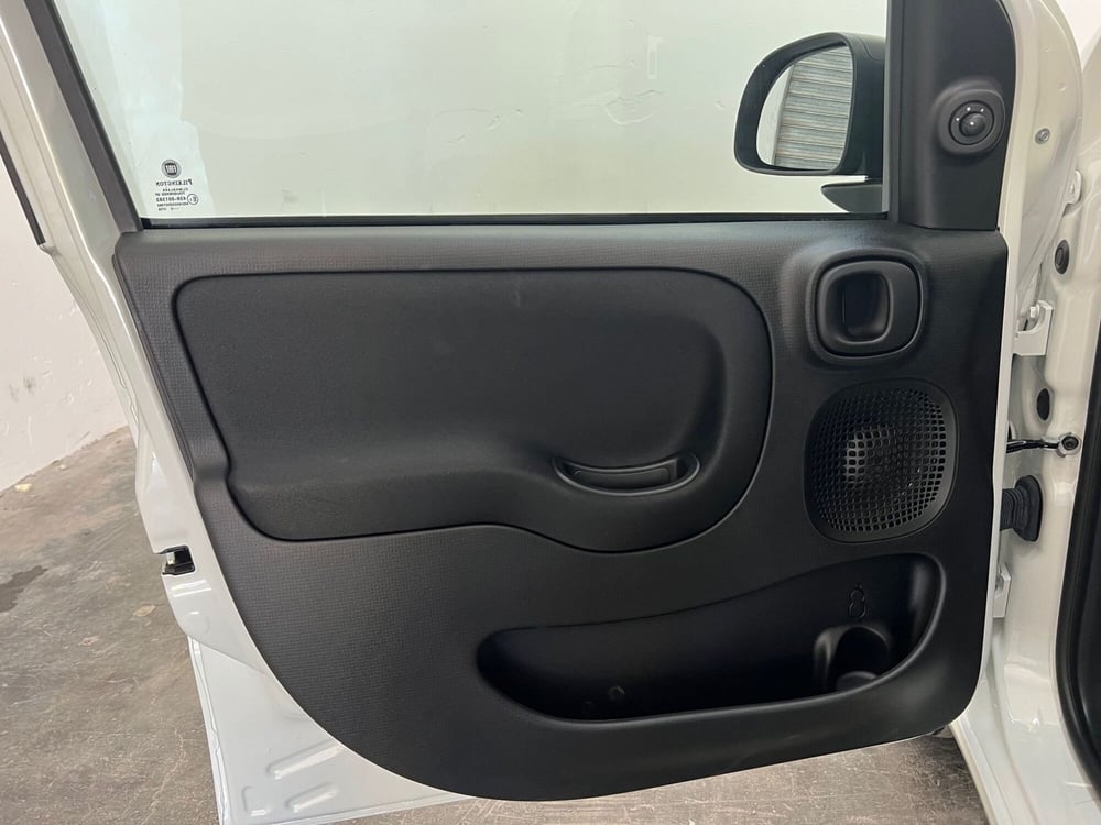 Fiat Panda nuova a Bari (10)