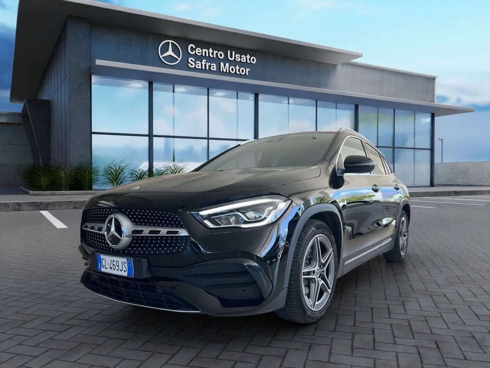 Mercedes-Benz GLA SUV usata a Cosenza