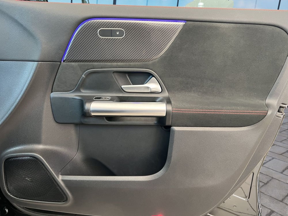 Mercedes-Benz GLA SUV usata a Cosenza (17)