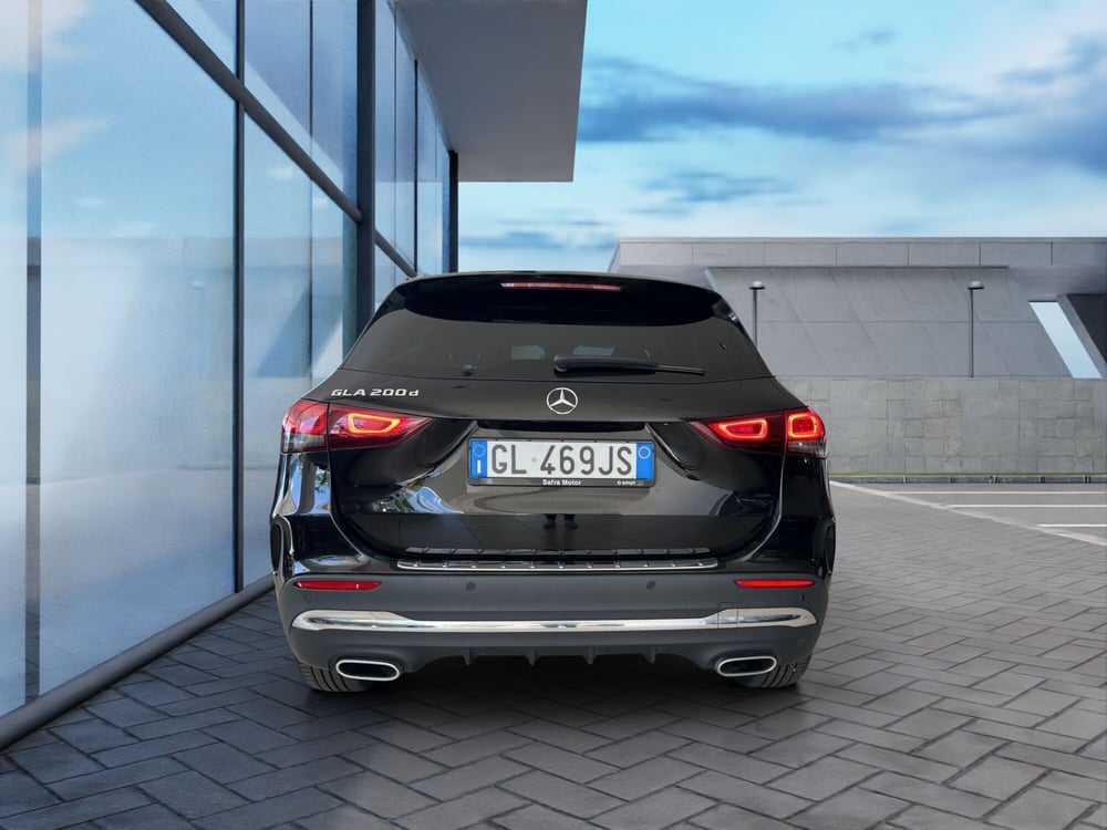 Mercedes-Benz GLA SUV usata a Cosenza (5)