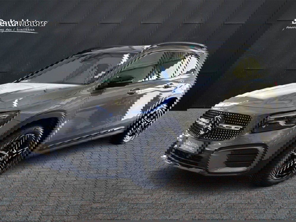 Mercedes-Benz GLB nuova a Rimini