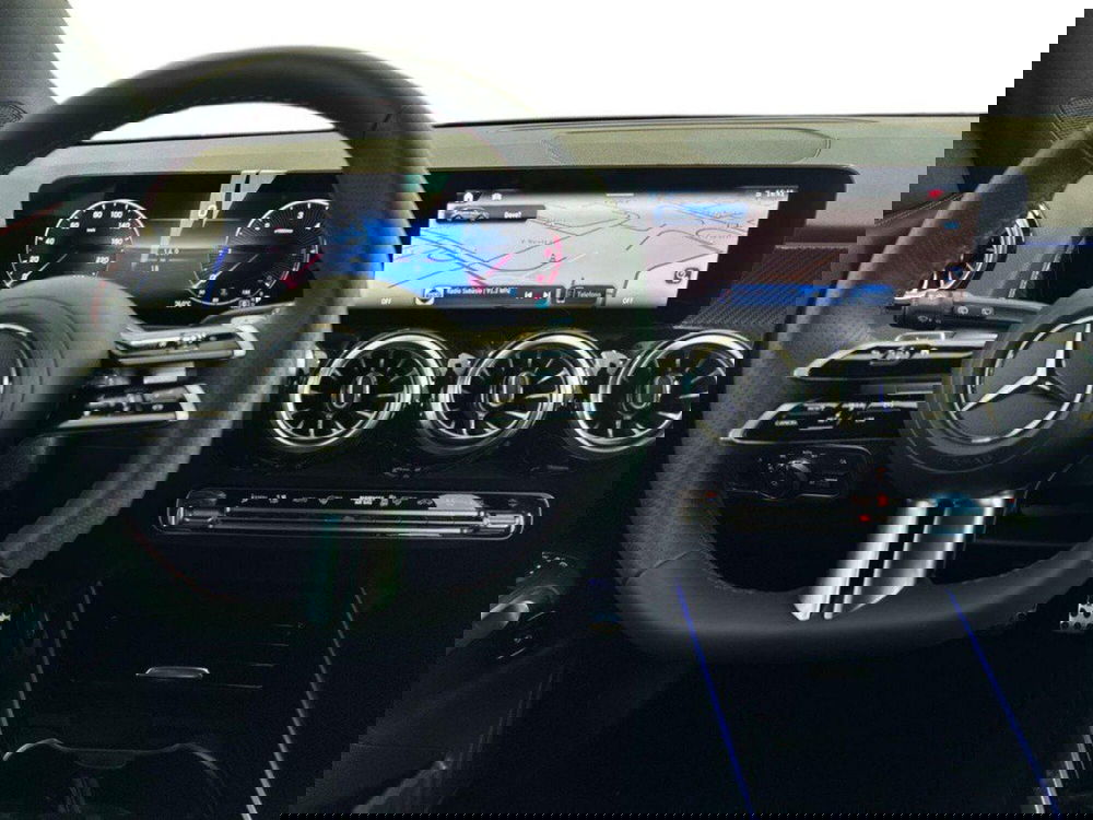 Mercedes-Benz GLB nuova a Rimini (11)