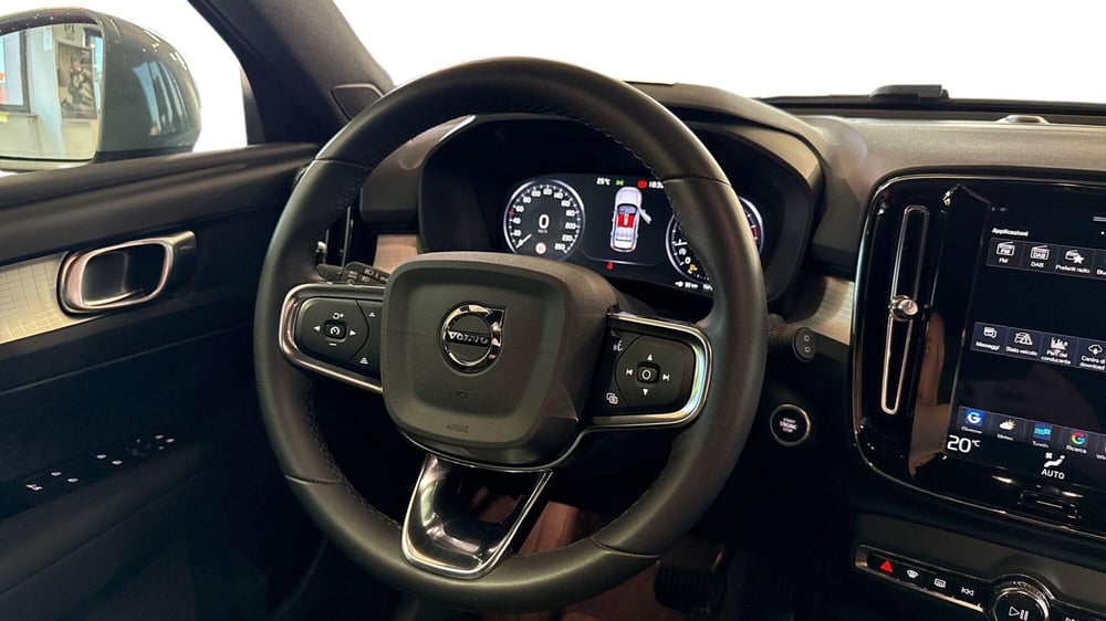 VOLVO Veicoli Commerciali XC40 usata a Treviso (8)