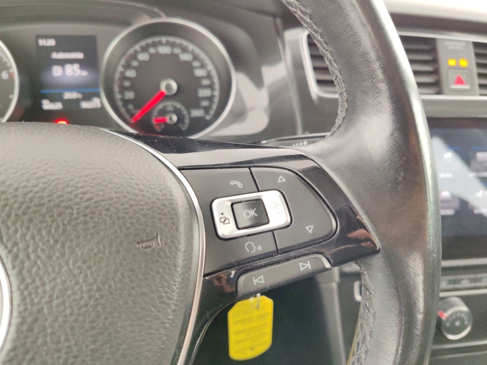 Volkswagen Golf usata a Massa-Carrara (12)