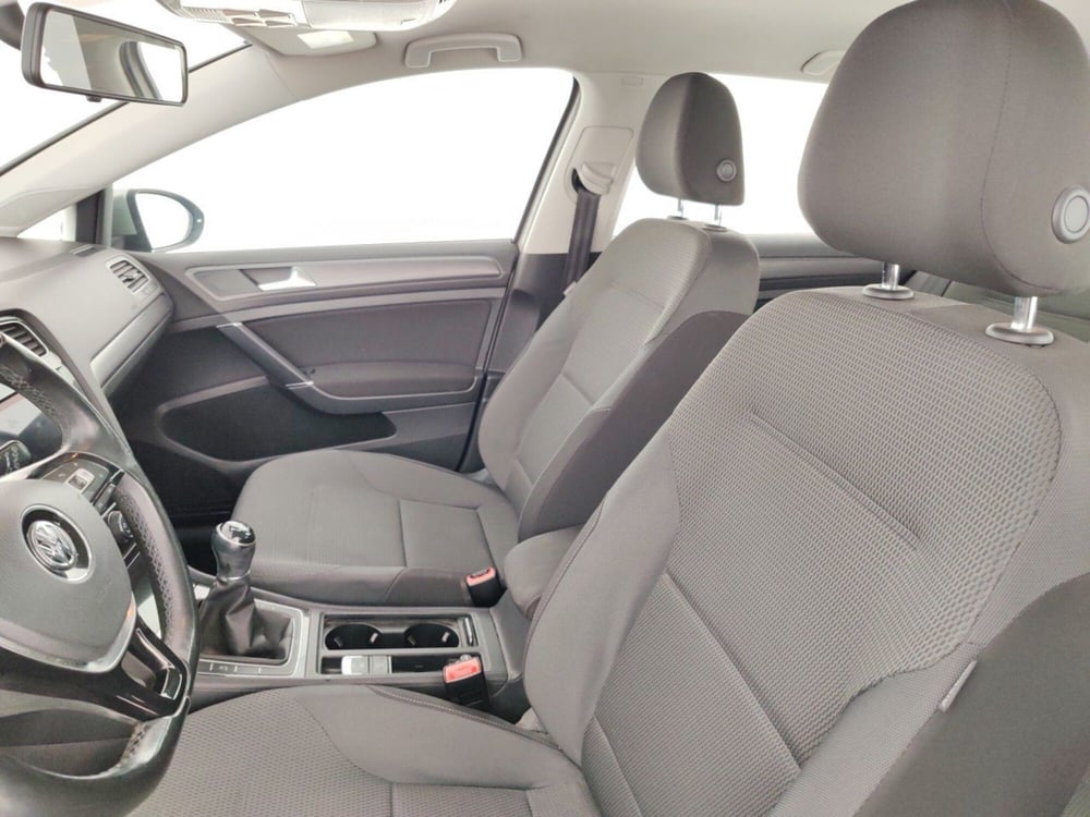 Volkswagen Golf usata a Massa-Carrara (8)