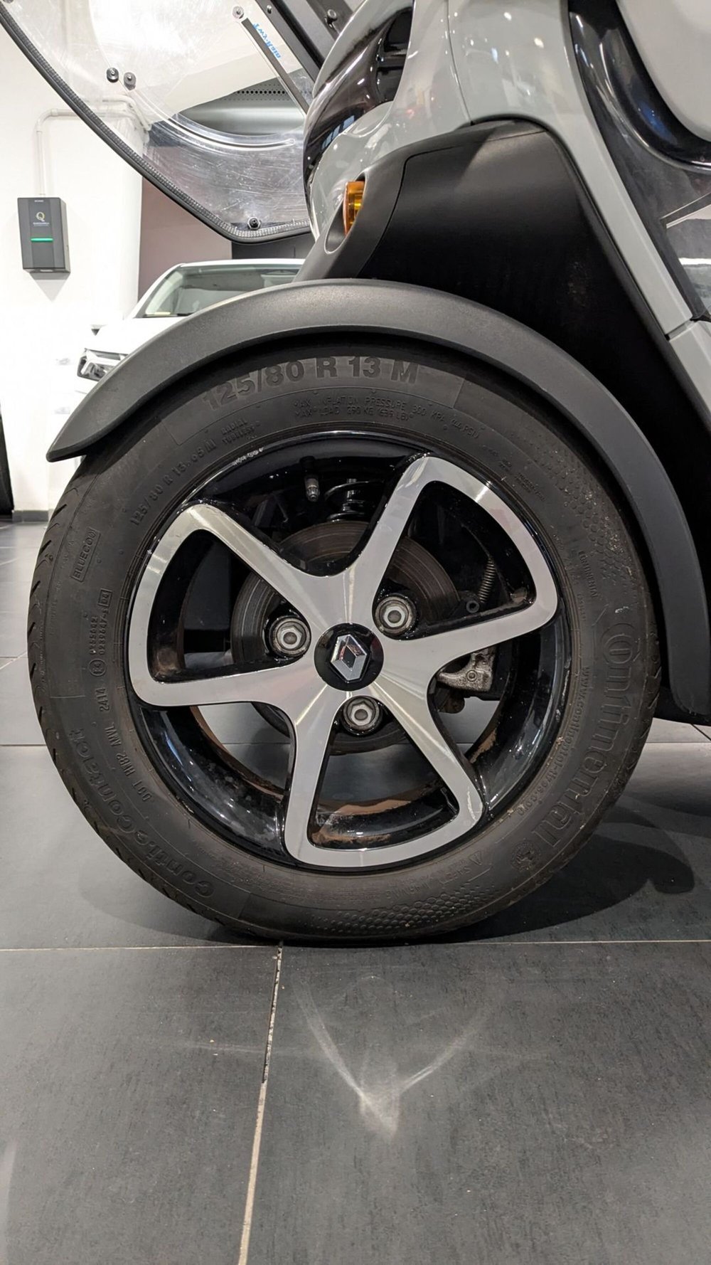 Renault Twizy usata a Milano (7)