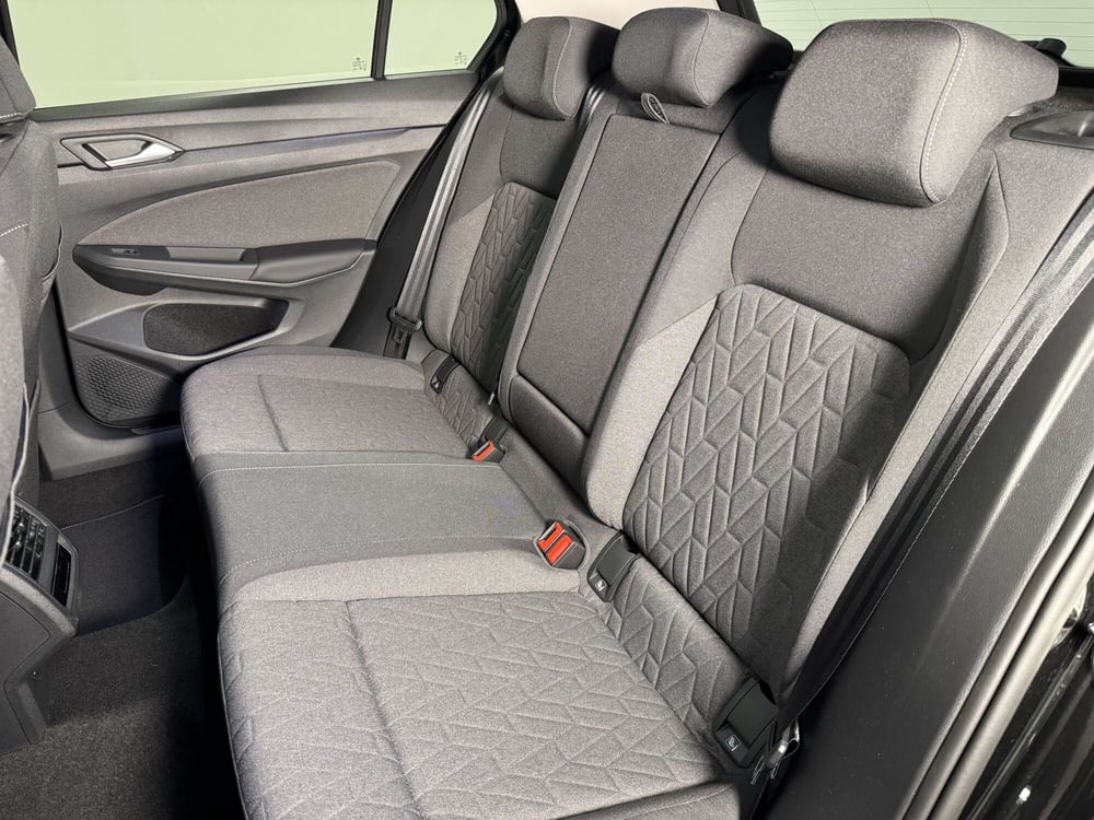 Volkswagen Golf nuova a Varese (13)