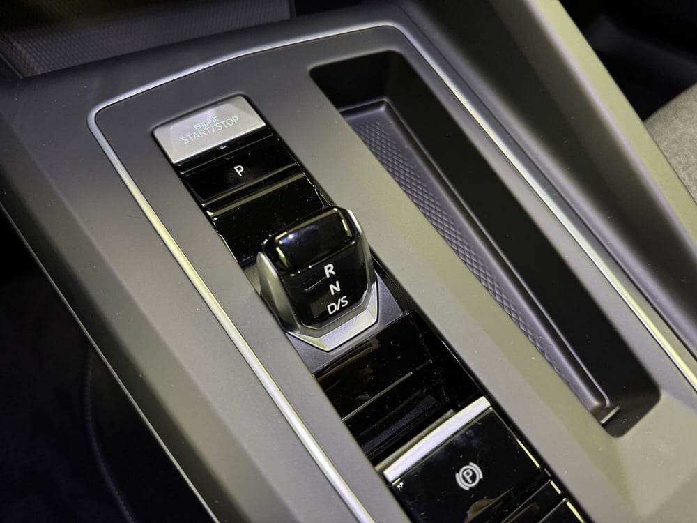 Volkswagen Golf nuova a Varese (16)