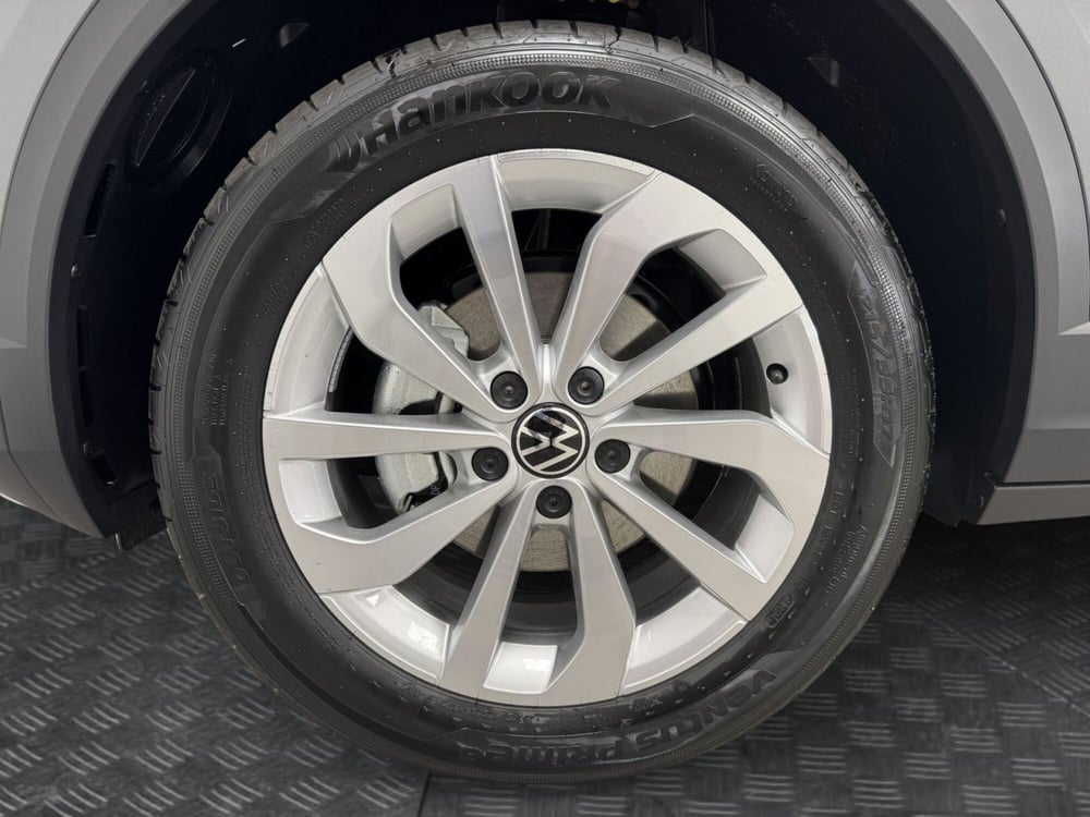 Volkswagen T-Roc nuova a Varese (7)