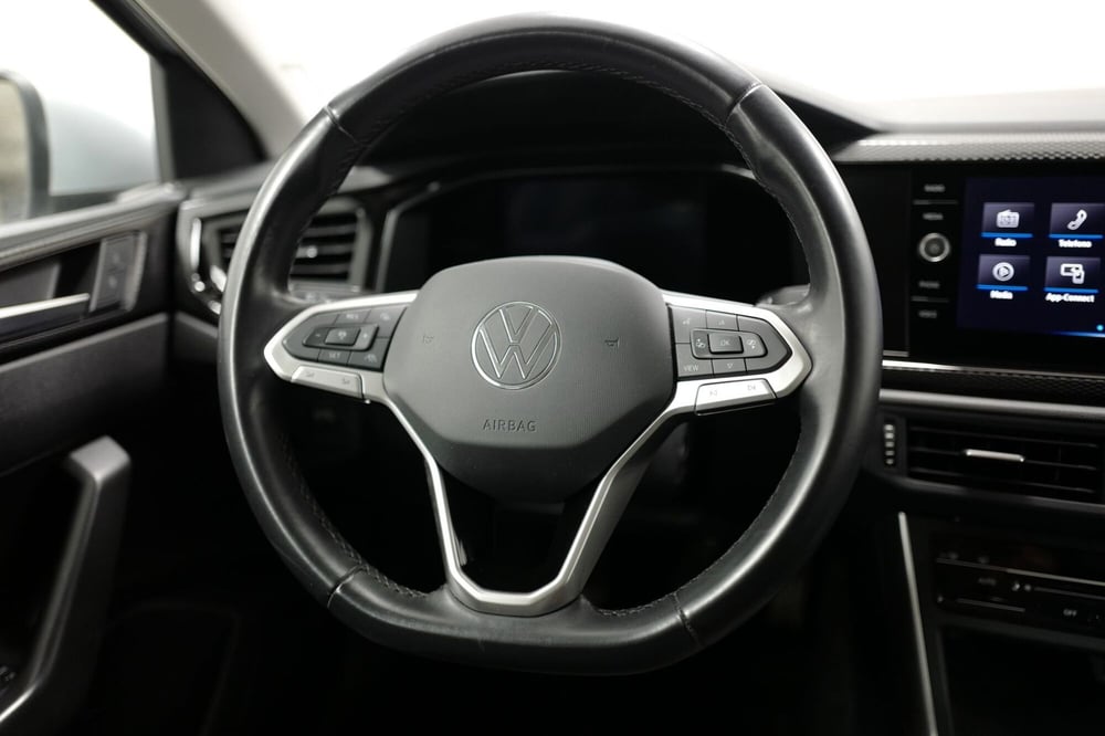 Volkswagen Taigo usata a Varese (11)