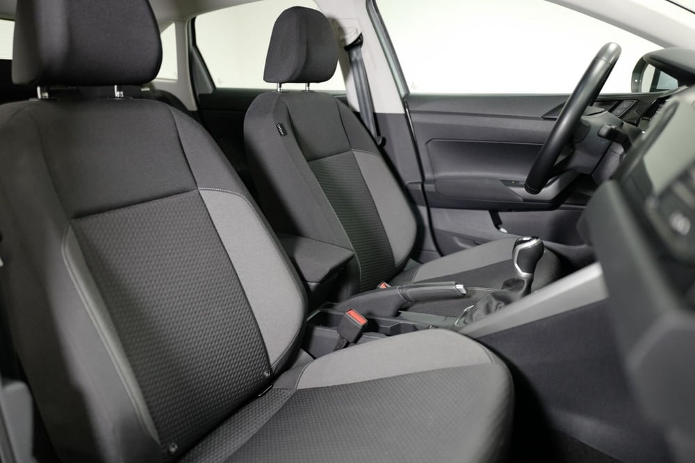Volkswagen Taigo usata a Varese (13)