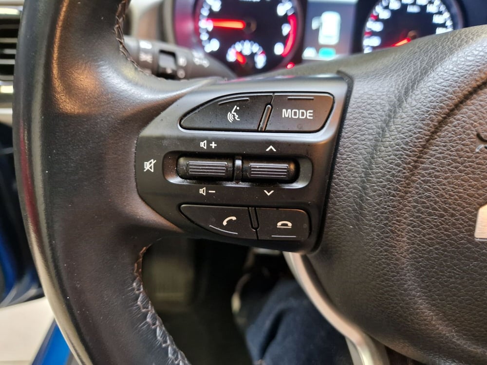 Kia Rio usata a Varese (10)