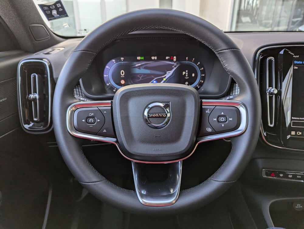 Volvo XC40 usata a Pescara (6)
