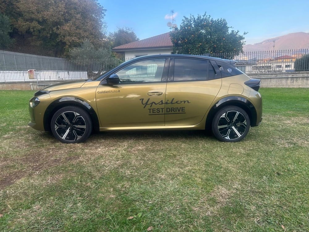 Lancia Ypsilon usata a Salerno (10)
