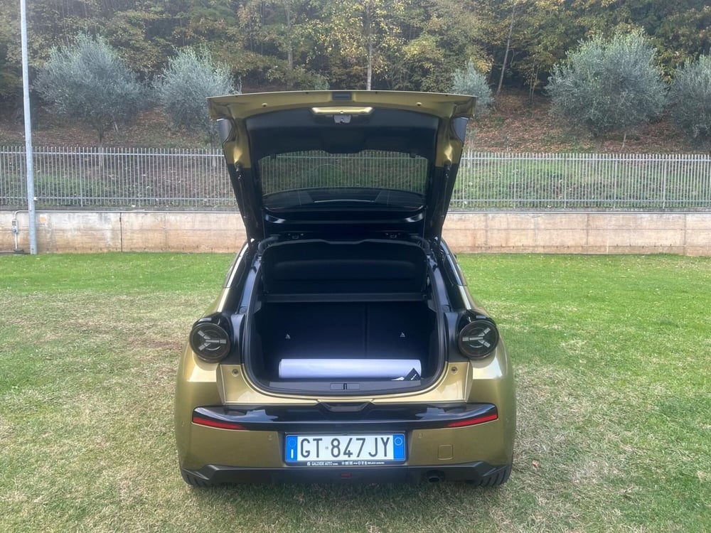 Lancia Ypsilon usata a Salerno (13)