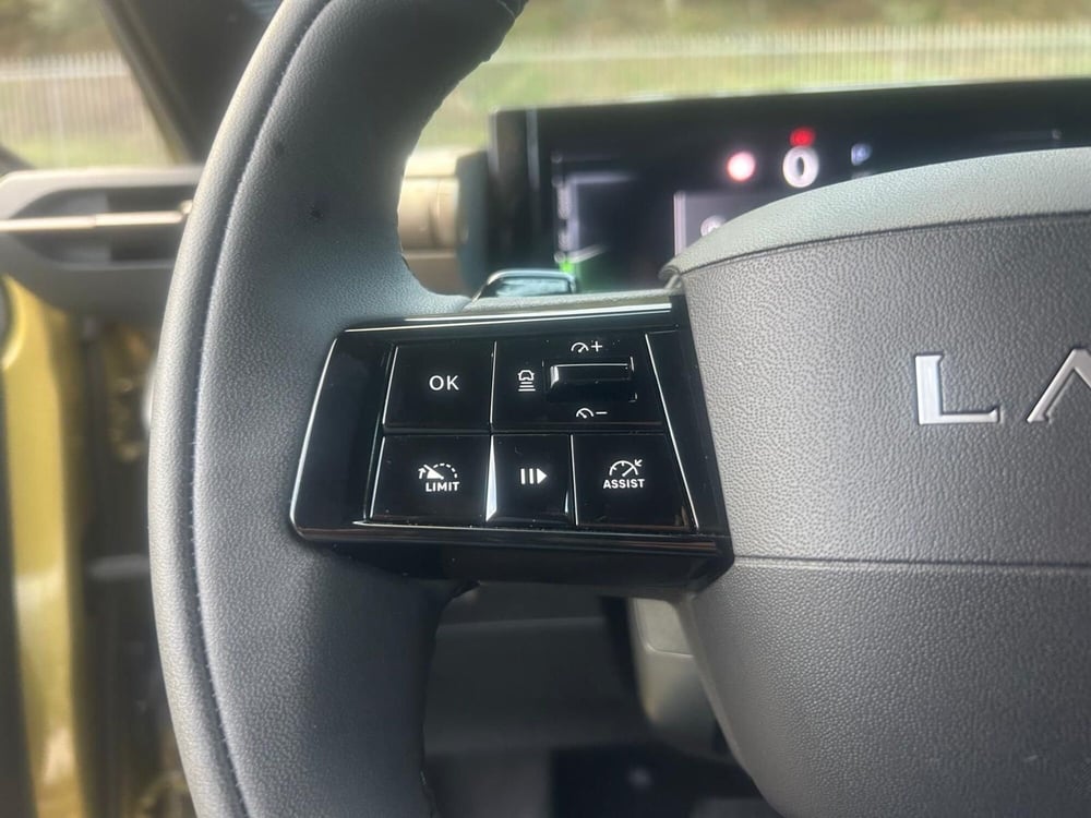 Lancia Ypsilon usata a Salerno (19)