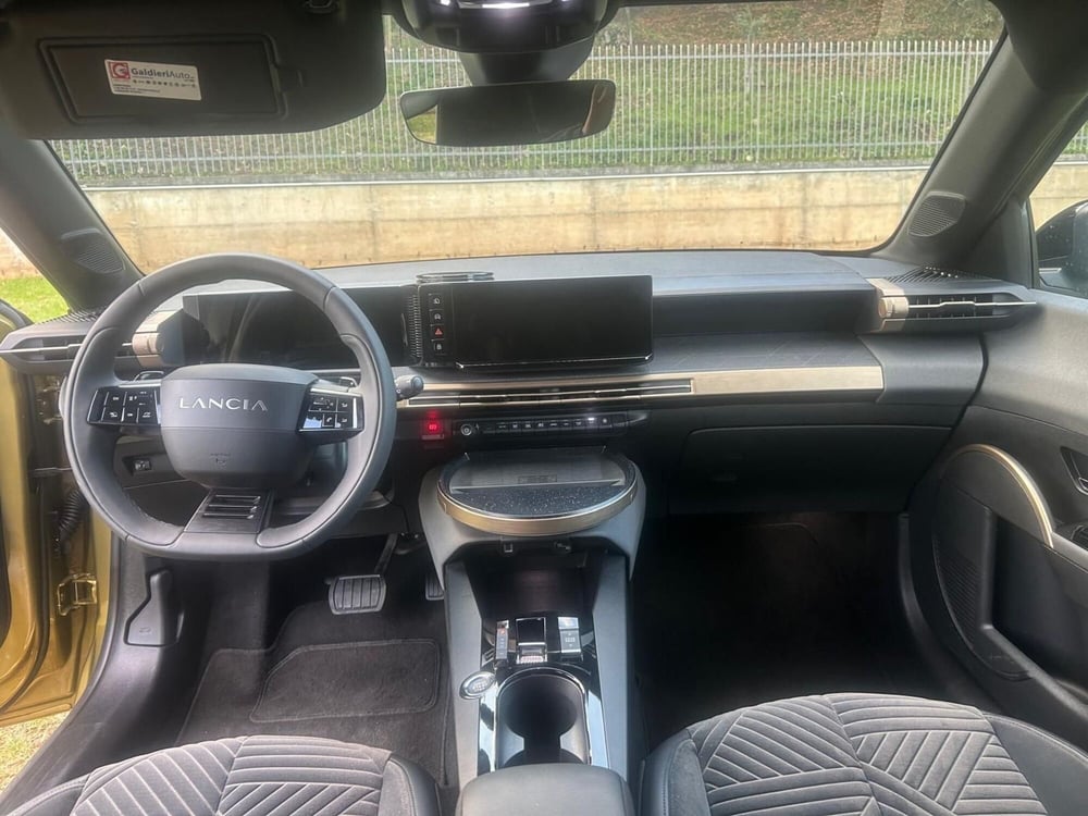 Lancia Ypsilon usata a Salerno (5)