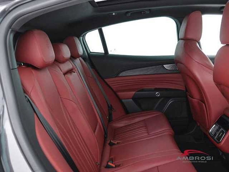 Maserati Grecale usata a Perugia (11)