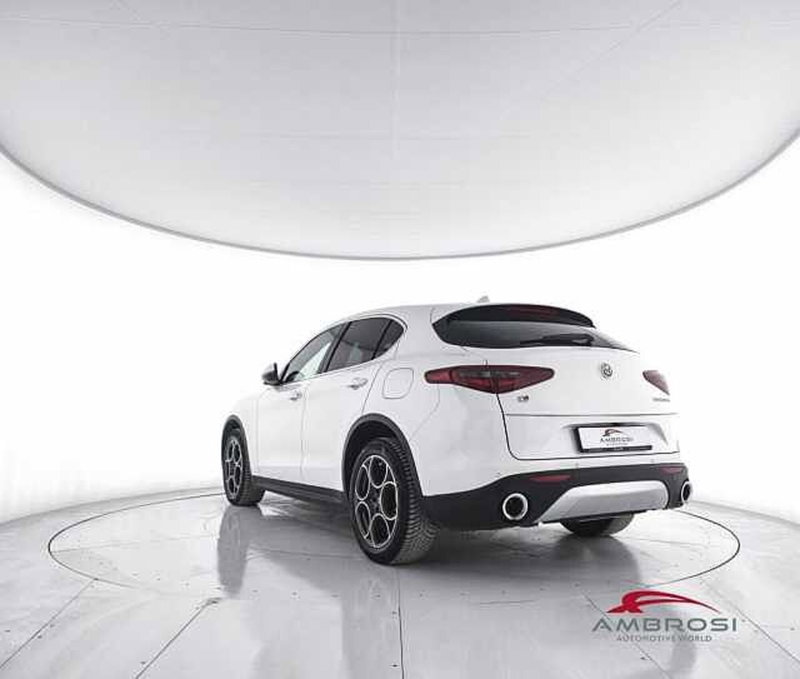 Alfa Romeo Stelvio usata a Perugia (4)