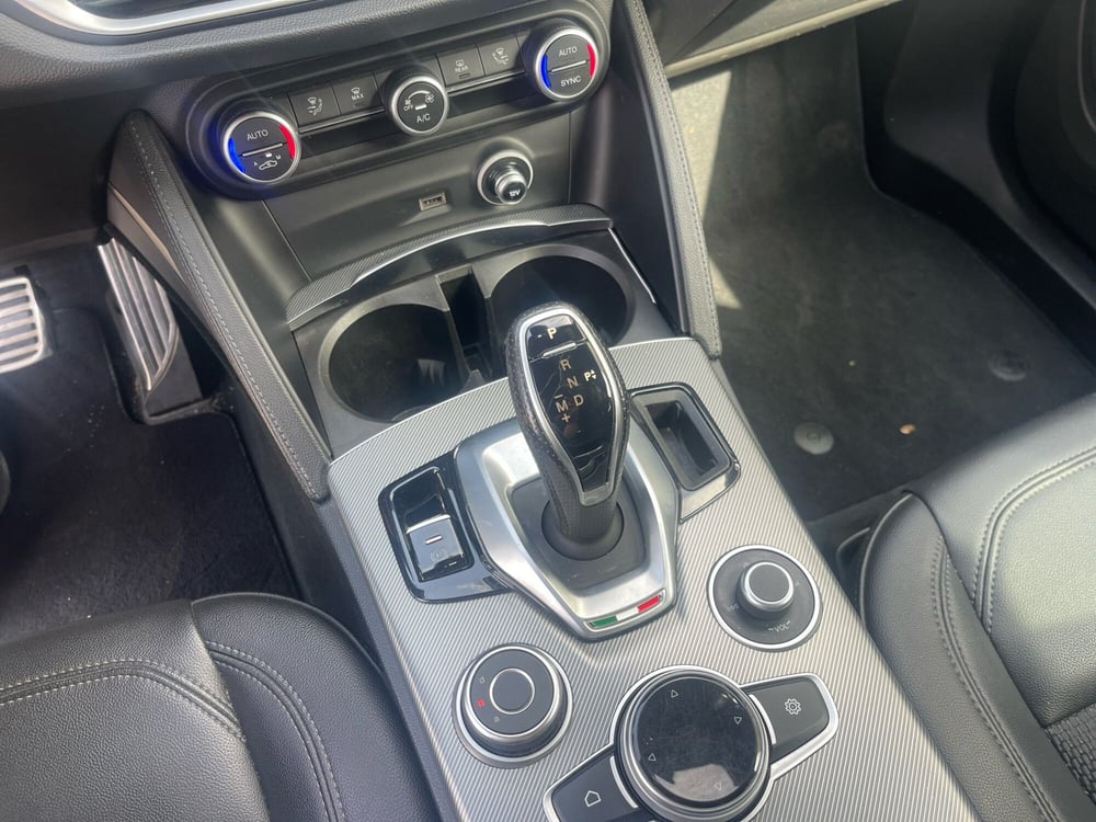 Alfa Romeo Stelvio usata a Frosinone (10)