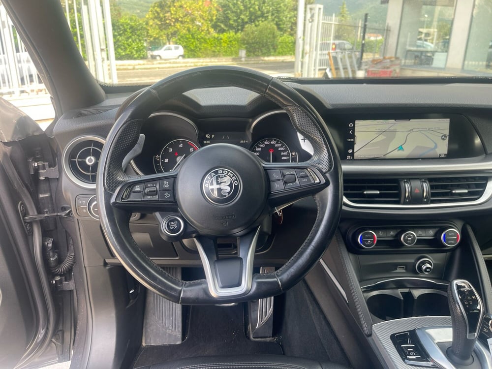 Alfa Romeo Stelvio usata a Frosinone (9)