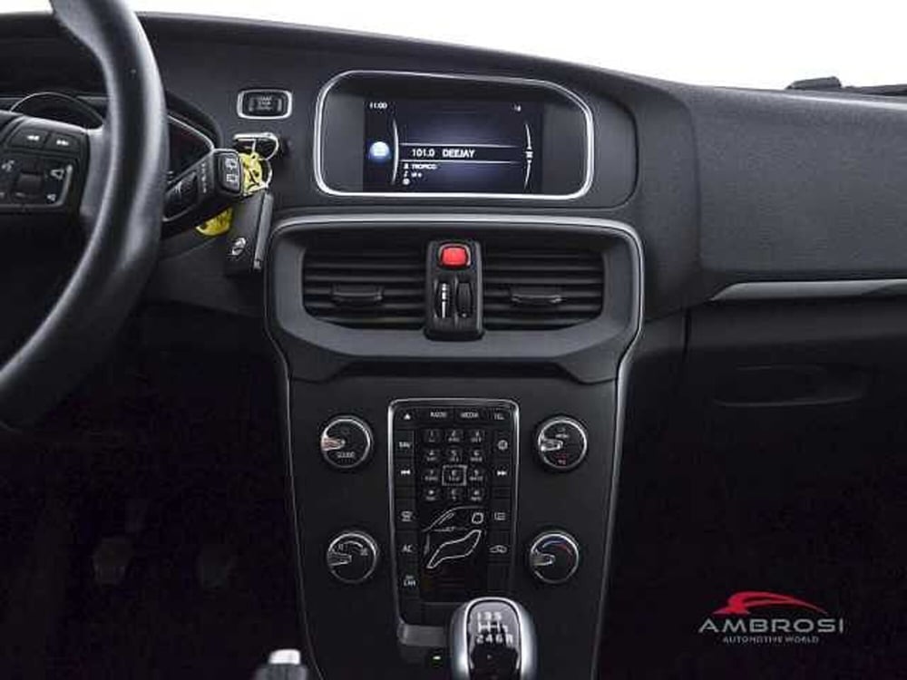 Volvo V40 usata a Perugia (18)