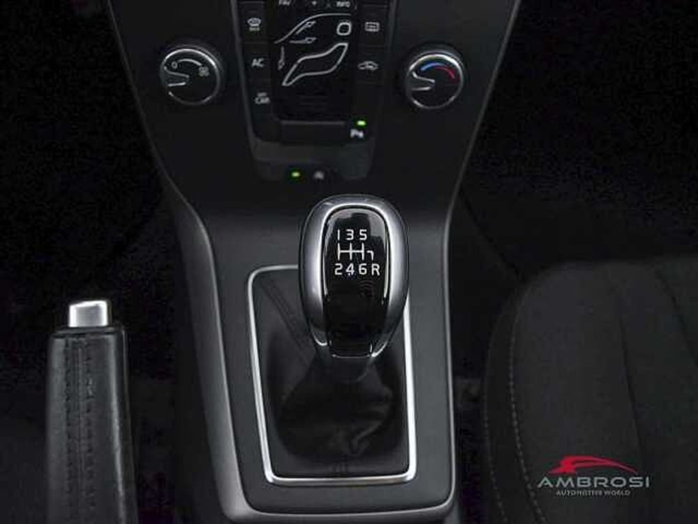 Volvo V40 usata a Perugia (19)