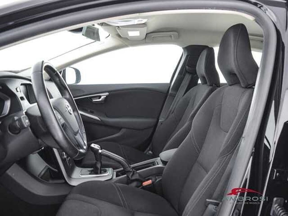 Volvo V40 usata a Perugia (9)