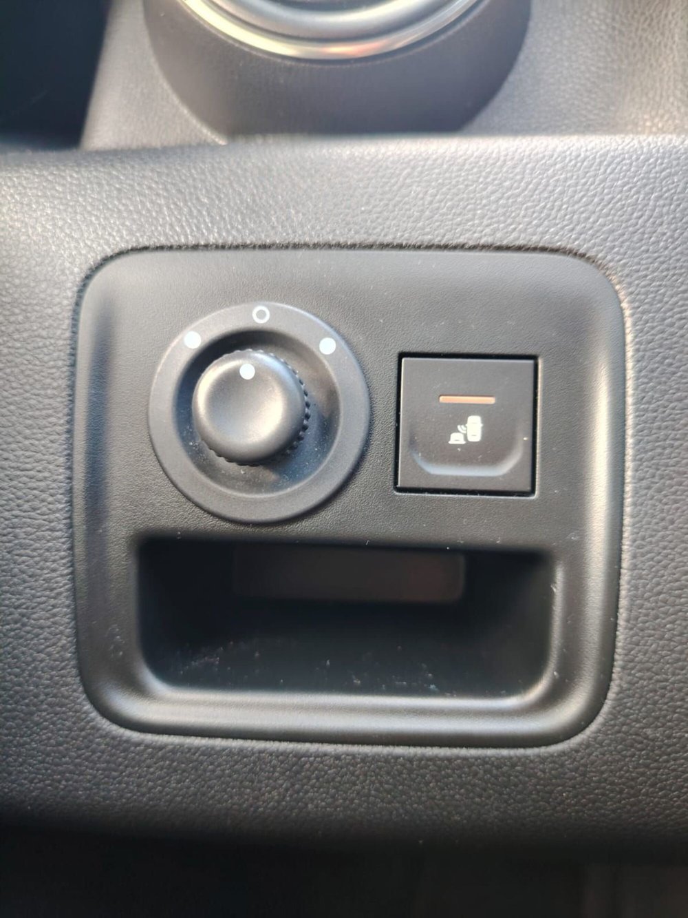 Dacia Duster usata a Massa-Carrara (13)