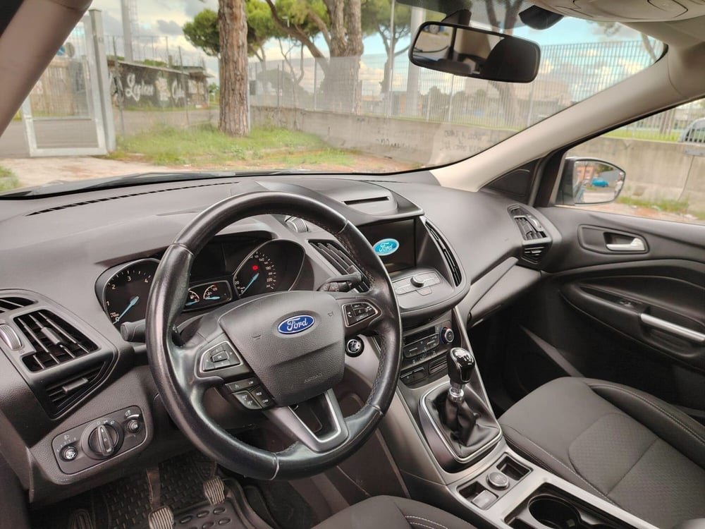 Ford Kuga usata a Massa-Carrara (13)