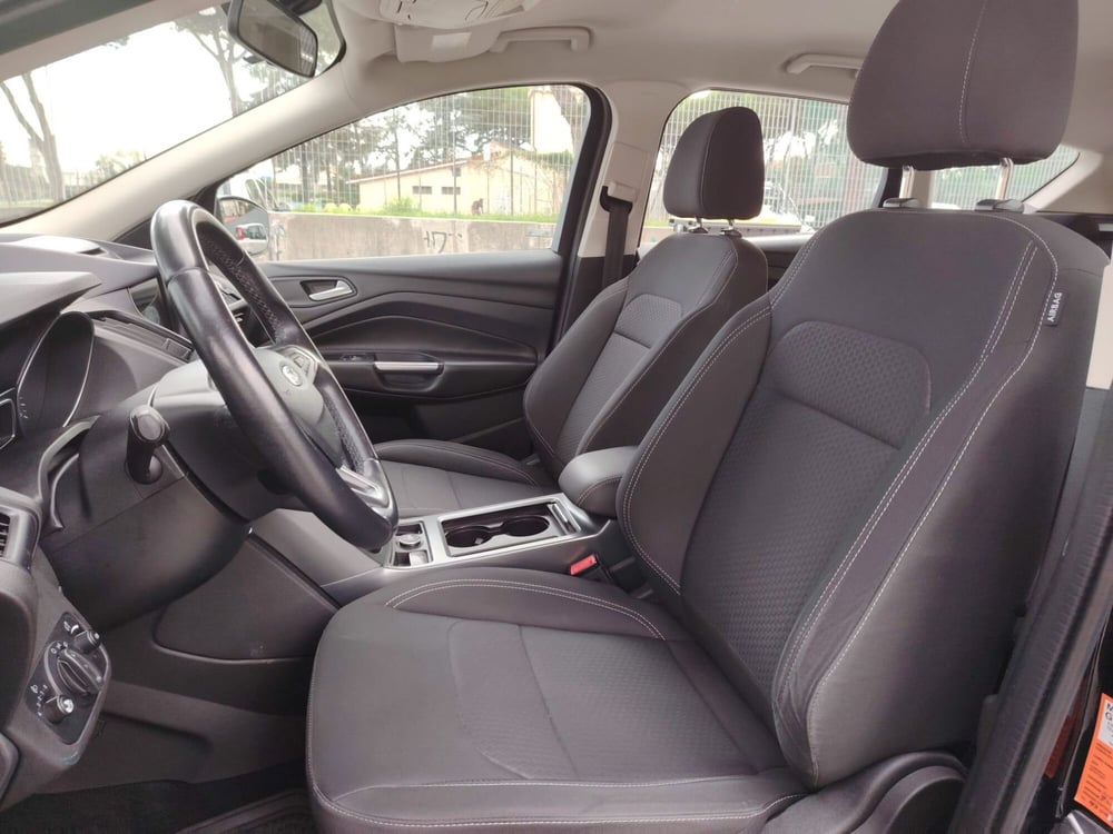 Ford Kuga usata a Massa-Carrara (14)
