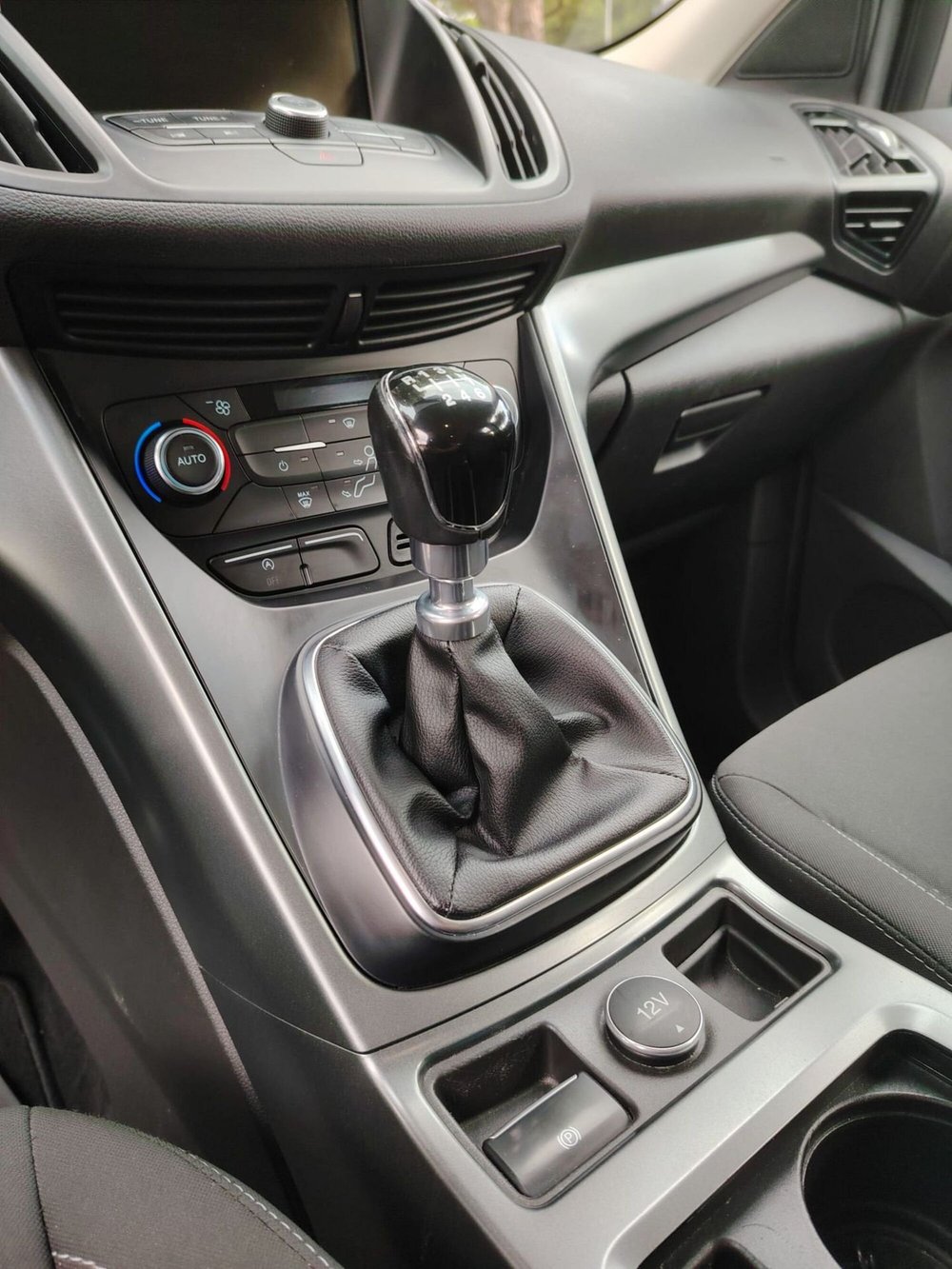 Ford Kuga usata a Massa-Carrara (16)