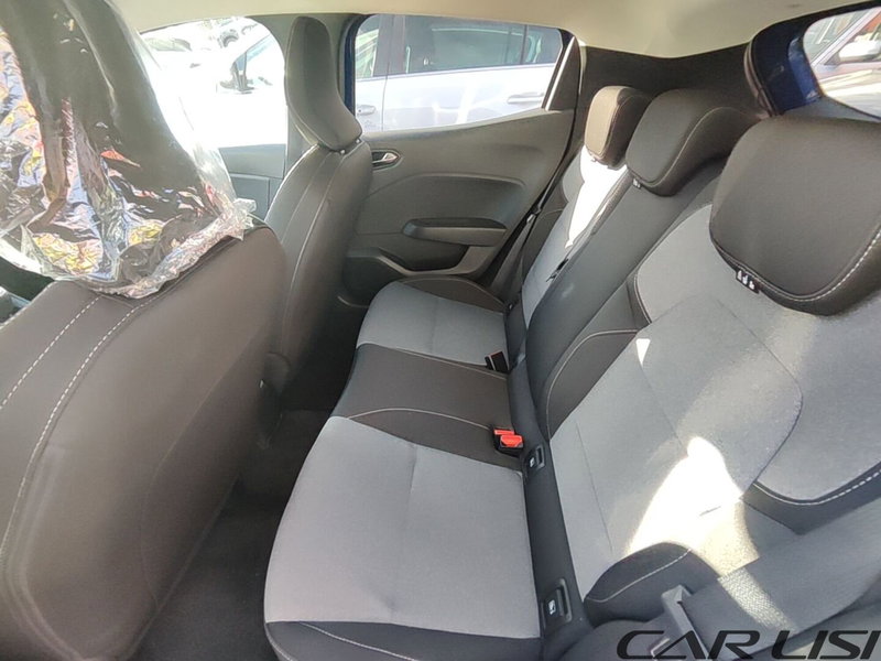 Mitsubishi Colt nuova a Foggia (5)