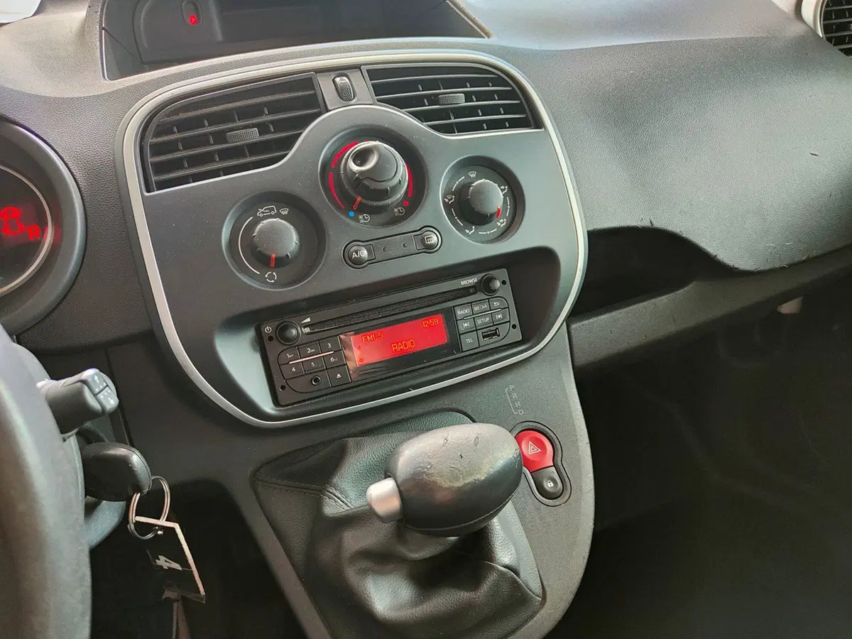 Renault Kangoo usata a Torino (18)