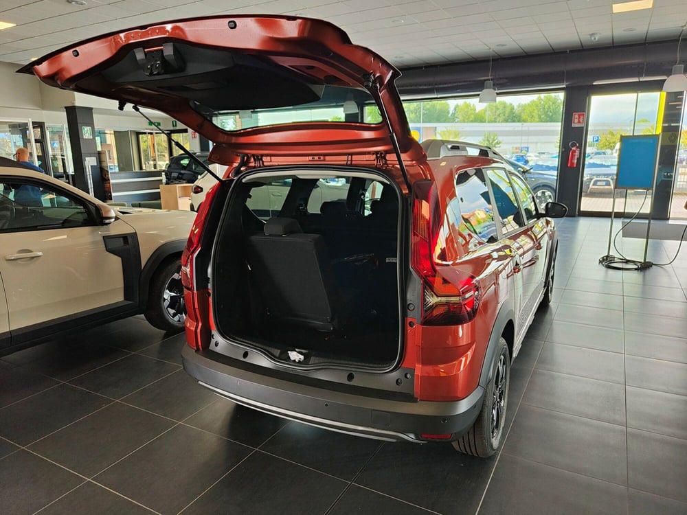 Dacia Jogger nuova a Torino (10)