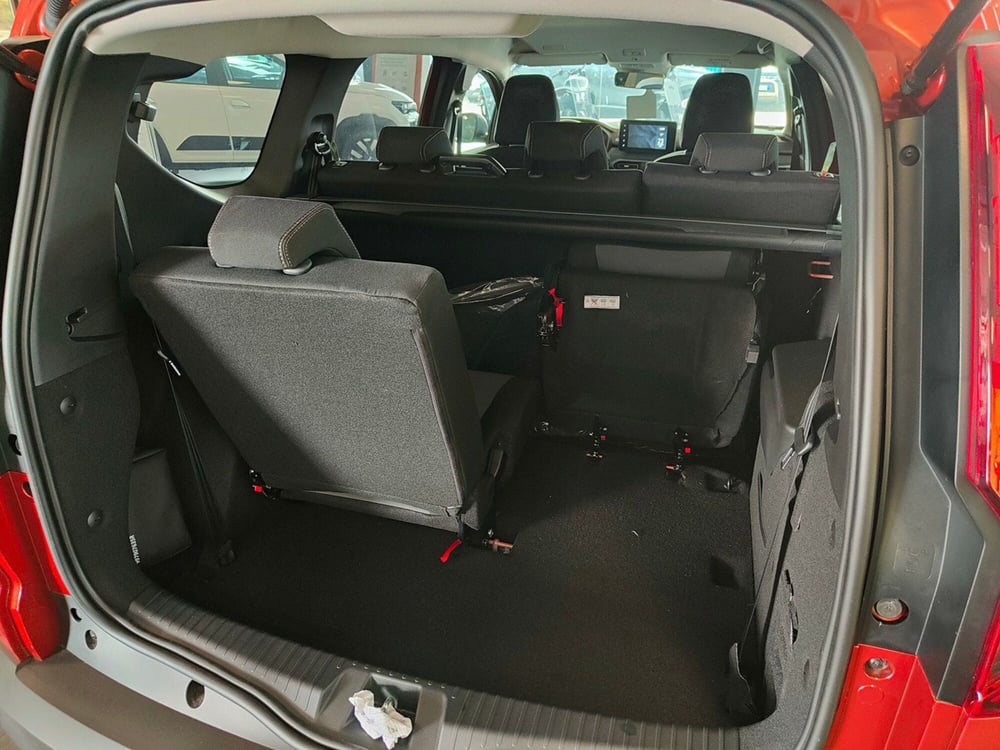 Dacia Jogger nuova a Torino (11)