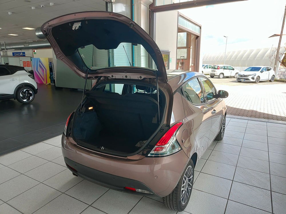 Lancia Ypsilon usata a Torino (11)