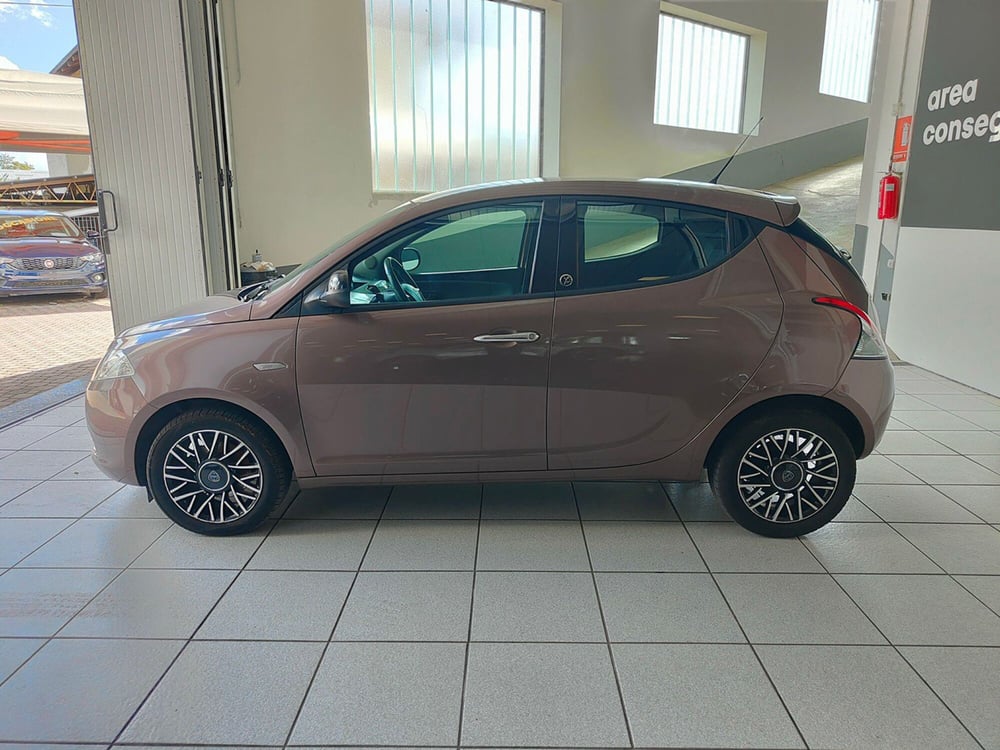 Lancia Ypsilon usata a Torino (8)