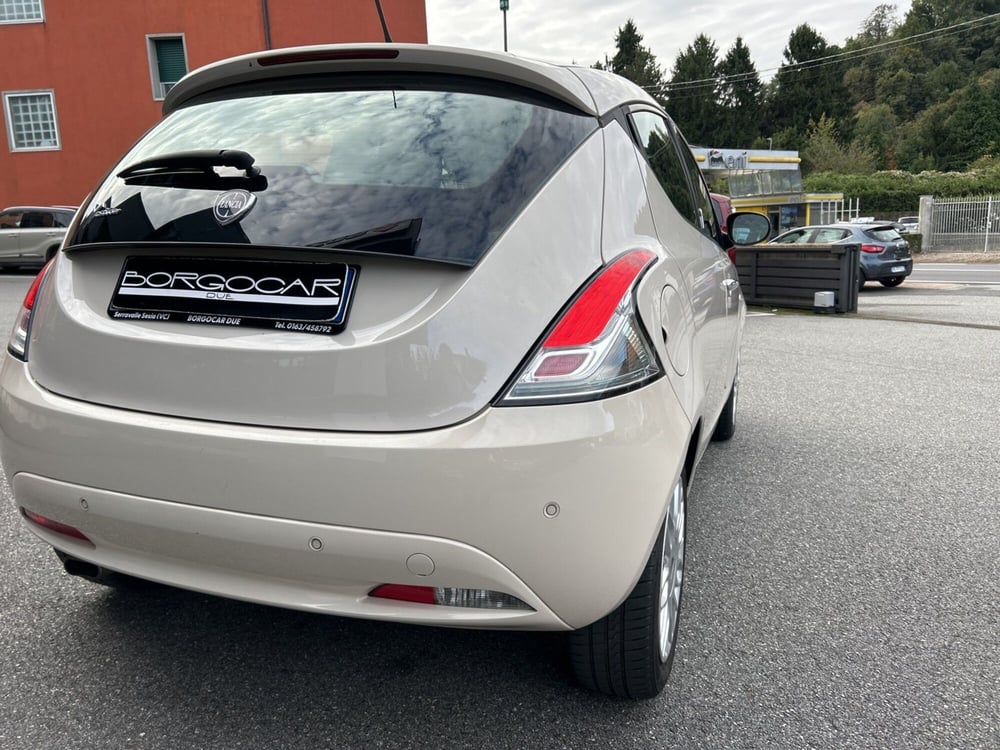 Lancia Ypsilon usata a Vercelli (11)