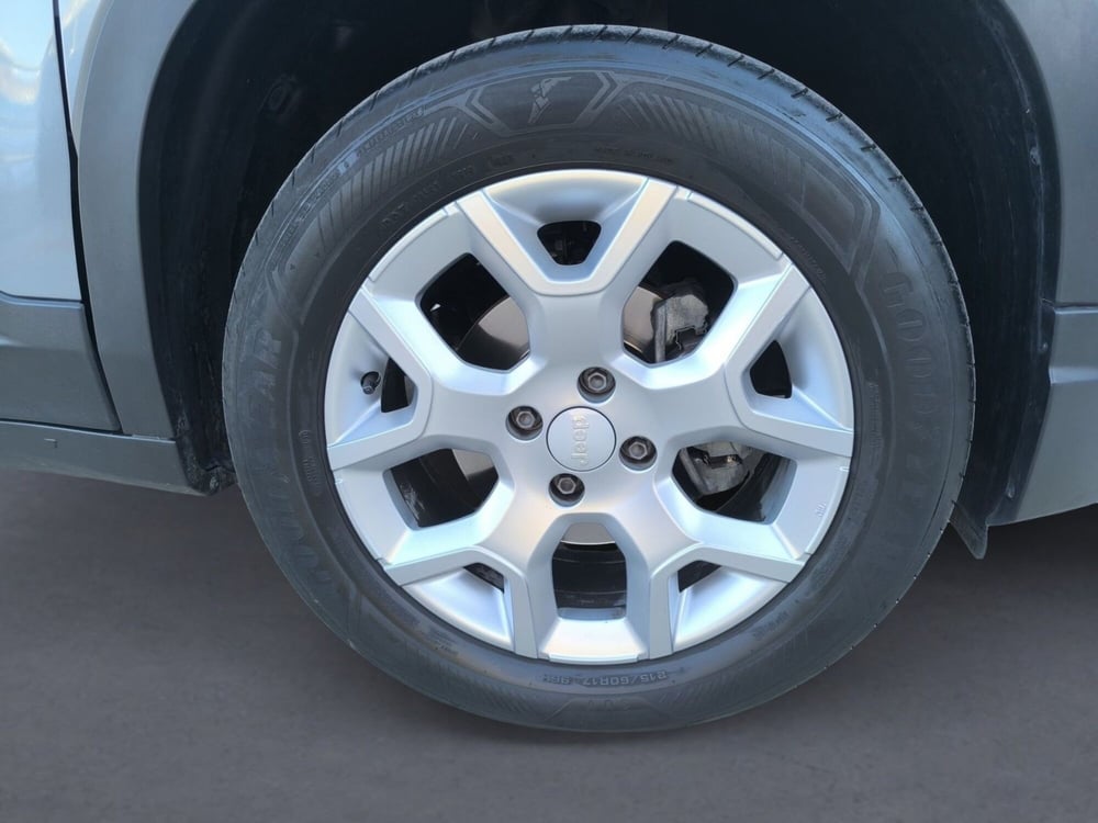 Jeep Avenger usata a Udine (7)